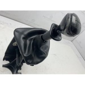 LEVA CAMBIO CON CUFFIA E POMELLO LANCIA Ypsilon 2° Serie 6-07-846-0213 benzina 1200 (06 10)