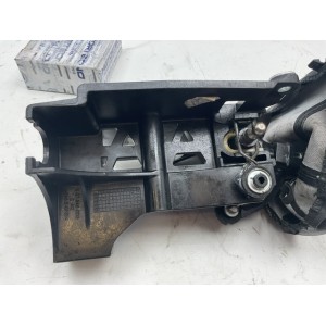 LEVA CAMBIO CON CUFFIA E POMELLO LANCIA Ypsilon 2° Serie 6-07-846-0213 benzina 1200 (06 10)