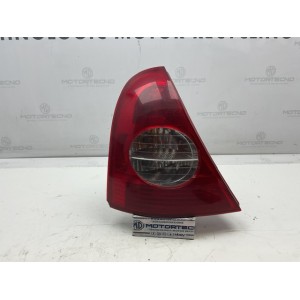 STOP FANALE POSTERIORE SINISTRO RENAULT Clio Serie  (01 05)