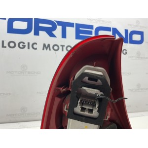 STOP FANALE POSTERIORE DESTRO RENAULT Clio Serie  (01 05)