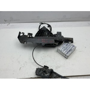 Serratura anteriore destra, Ford focus C Max  2006