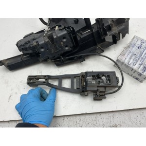 Serratura anteriore destra, Ford focus C Max  2006