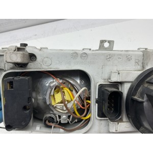 FARO ANTERIORE DESTRO SKODA Octavia Berlina 2° Serie (00 04)