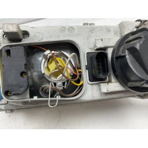 FARO ANTERIORE DESTRO SKODA Octavia Berlina 2° Serie (00 04)