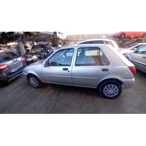 Ford fiesta 1.3 del 1998 5 porte ghia