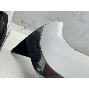 SPOILER PORTELLONE POSTERIORE PEUGEOT 2008 completo di terzo stop led COLORE BIANCO 1° Serie 9678324280 Benzina (13)