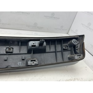 735435472 MODANATURA INFERIORE PORTELLONE COFANO POSTERIORE BAULE LANCIA MUSA GRIGIA 1.4 G 5P 5M 57KW (2011)