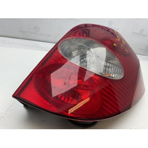 STOP FANALE POSTERIORE DESTRO RENAULT Laguna Berlina 3° Serie 8200002472 (01 05)