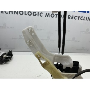 Serratura anteriore destra Hyundai IX 35 prima serie anno 2013, 1700 c.c.