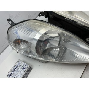 Coppia di fari destro e sinistro Fiat grande punto