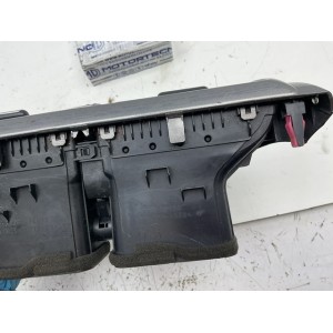 BOCCHETTE ARIA CRUSCOTTO PIÙ COMANDO CLIMA PIÙ TASTO QUATTRO FRECCE TOYOTA IQ 1° Serie (09)