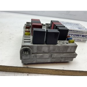 46558760 CENTRALINA FUSIBILIERA SCATOLA FUSIBILI RELÈ ALFA ROMEO 147 1.9 D 85KW