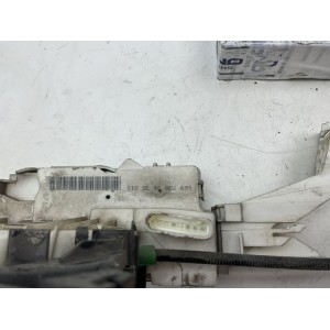 SERRATURA ANTERIORE DESTRA MERCEDES Classe A W169 3° Serie 169 720 28 35 018 (04 08)