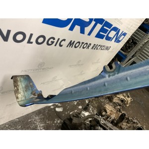 Parafango anteriore destro Chevrolet Aveo blu con striscia nera