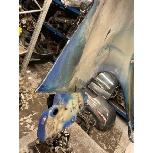 Parafango anteriore destro Chevrolet Aveo blu con striscia nera