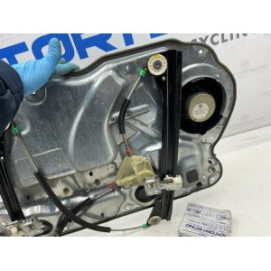 CREMAGLIERA A PANNELLO MOTORINO ALZAVETRO ANTERIORE SINISTRO VOLKSWAGEN Polo 4° Serie 6Q2959802A (01 09)