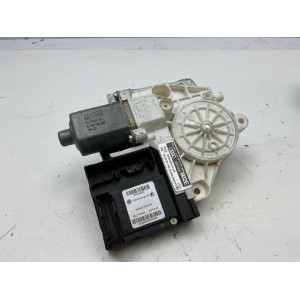 MOTORINO ALZAVETRO ANTERIORE DESTRO AUDI A3 Serie (8P1) E 840 311 202 (05 08)