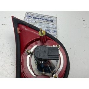 STOP POSTERIORE DESTRO INTEGRATO NEL PORTELLO VOLKSWAGEN Golf 5 Berlina 2003 2008