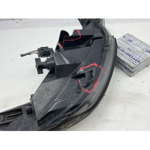 FARO ANTERIORE SINISTRO CON FRECCIA DINAMICA AIXAM GTI COUPE Riferimento  M800CR103 ORIG  Marca  Aixam