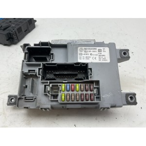 CENTRALINA PORTA FUSIBILI FIAT 500 Serie 00518525990 / E13116RI000674 / 28210051 / 32355710 169A1000 Diesel 1300 (07 14)
