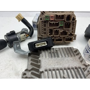 KIT CHIAVE CON DOPPIE CHIAVI CENTRALINA MOTORE PEUGEOT 107 1° Serie 9663248380 Diesel 1400 (05)