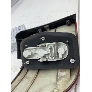 STOP FANALE POSTERIORE DESTRO PARTE ESTERNA MERCEDES Classe B W245 1° Serie A1698202664 (05 11)