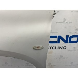 PARAFANGO ANTERIORE SINISTRO NISSAN Micra 7° Serie BIANCO (10 16)