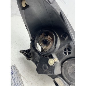 FARO ANTERIORE SINISTRO CITROEN C3 Serie 9677038380 (09 15)