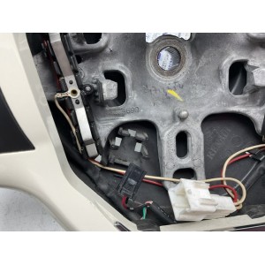 VOLANTE RENAULT Clio Serie IV (12 19) bianco cromo