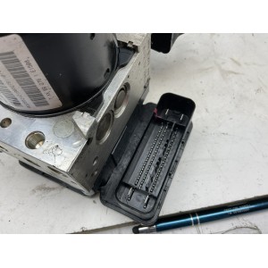 Centralina e pompa abs Fiat freemont codici 25.0212-1903.4  28.5265-0908.3  25.0928-5276.3  25.06:19-3647.3 2011 2016