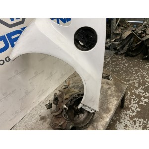 A451 882 02 03 Paraurti posteriore destro con alloggio del tappo della benzina smart 451 bianco