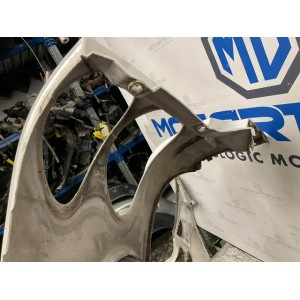 A451 882 02 03 Paraurti posteriore destro con alloggio del tappo della benzina smart 451 bianco