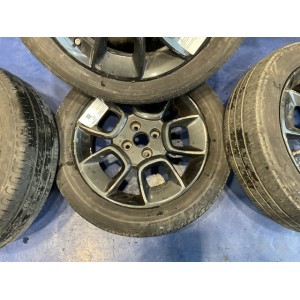 Cerchi completi di gomme Suzuki Ignis serie MF 2017 175 60 R 16