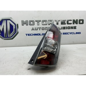 STOP FANALE POSTERIORE DESTRO DAIHATSU Sirion 2° Serie 220-51762 (05)
