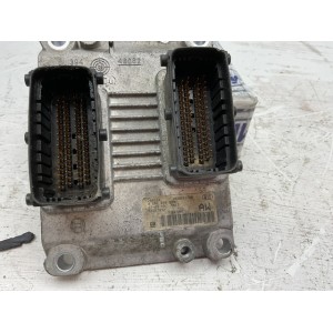 CENTRALINA MOTORE  OPEL Corsa D 5P 1° Serie 55557932 Z10XEP benzina 998 (06)
