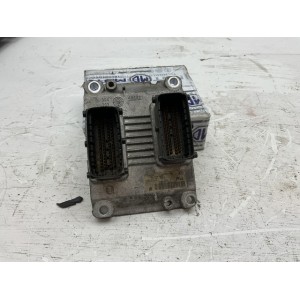 CENTRALINA MOTORE  OPEL Corsa D 5P 1° Serie 55557932 Z10XEP benzina 998 (06)