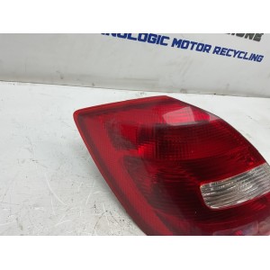 STOP FANALE POSTERIORE SINISTRO SKODA Fabia Berlina 2° Serie 086651914LF (07 14)