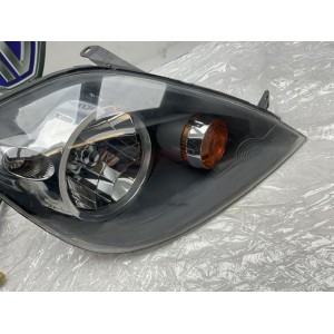 FARO ANTERIORE DESTRO FORD Fiesta 4º Serie  (02 05)