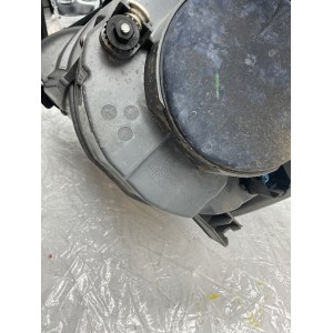 FARO ANTERIORE DESTRO FORD Fiesta 4º Serie  (02 05)