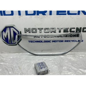 MODANATURA CROMATA CORNICE GRIGLIA CENTRALE PER PEUGEOT 208 MODELLO DAL 2012 AL 2015