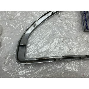 MODANATURA CROMATA CORNICE GRIGLIA CENTRALE PER PEUGEOT 208 MODELLO DAL 2012 AL 2015