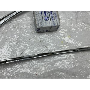 MODANATURA CROMATA CORNICE GRIGLIA CENTRALE PER PEUGEOT 208 MODELLO DAL 2012 AL 2015