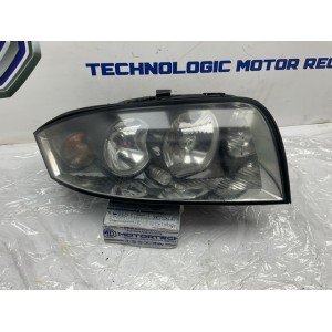 FARO ANTERIORE DESTRO AUDI A2 Serie (8Z0) 89303109 AMF (00 05)