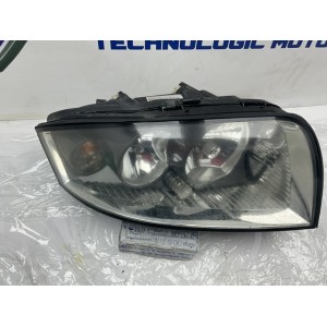 FARO ANTERIORE DESTRO AUDI A2 Serie (8Z0) 89303109 AMF (00 05)