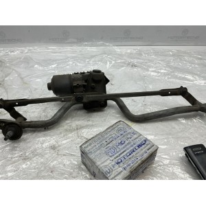 TANDEM MOTORINO TERGICRISTALLO RENAULT Clio Serie 0 390 241 519 CHP benzina 1 (94 98)