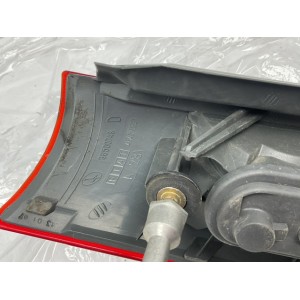 STOP FANALE POSTERIORE DESTRO FIAT Punto Berlina 5P 36500748 (93 99)