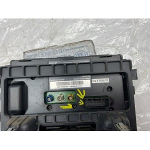 DISPLAY RENAULT Megane completo di sd card con le mappe Serie 259156554r (08 12)