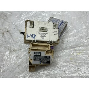 Centralina Fusibili Suzuki Swift  (05 10) 1.3 16V 2WD Berlina 3p1328cc 3677072KB1