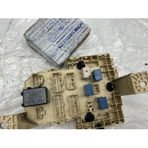 Centralina Fusibili Suzuki Swift  (05 10) 1.3 16V 2WD Berlina 3p1328cc 3677072KB1