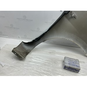 Parafango Anteriore sinistro KIA PICANTO 3a Serie Berlina 5 Porte dal 05/2011 al 01/2014 BIANCO CLEAR WHITE Originale